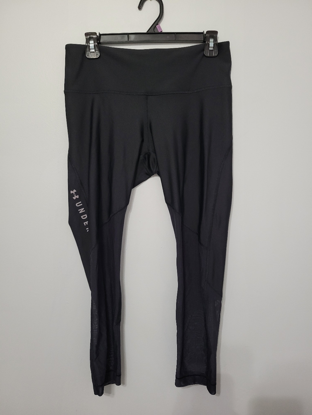 Under Armour Women's Heatgear Mesh Ankle Crop Leggings Size L Black *FLAWED*